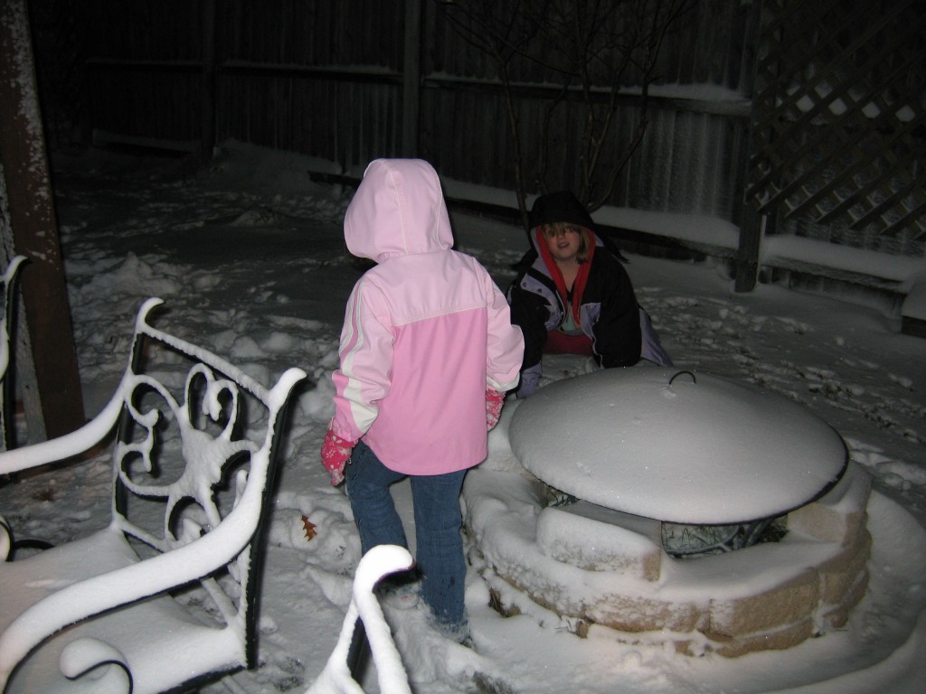 Xmas Eve Snow Play.